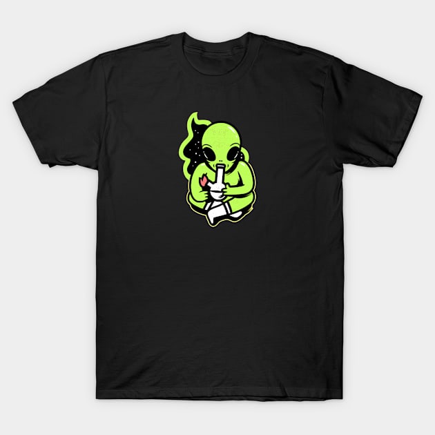 Smoking Alien 420 Design T-Shirt by CANVAZSHOP